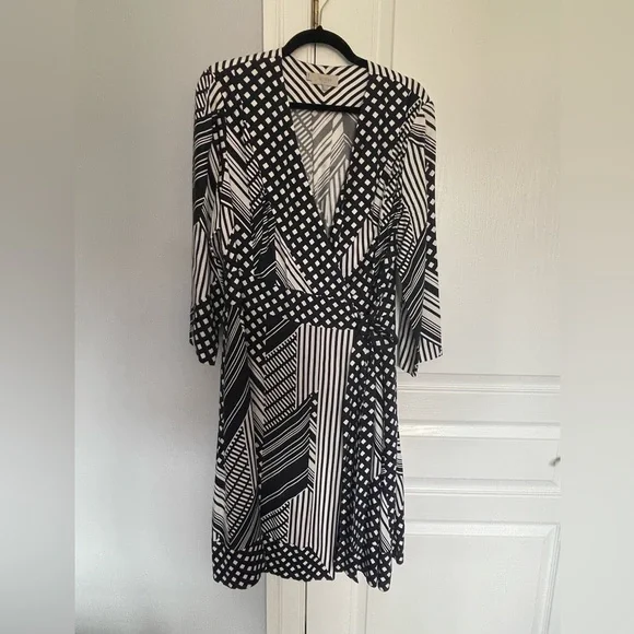 Hobbs of London Midi wrap dress - Picture 1 of 2